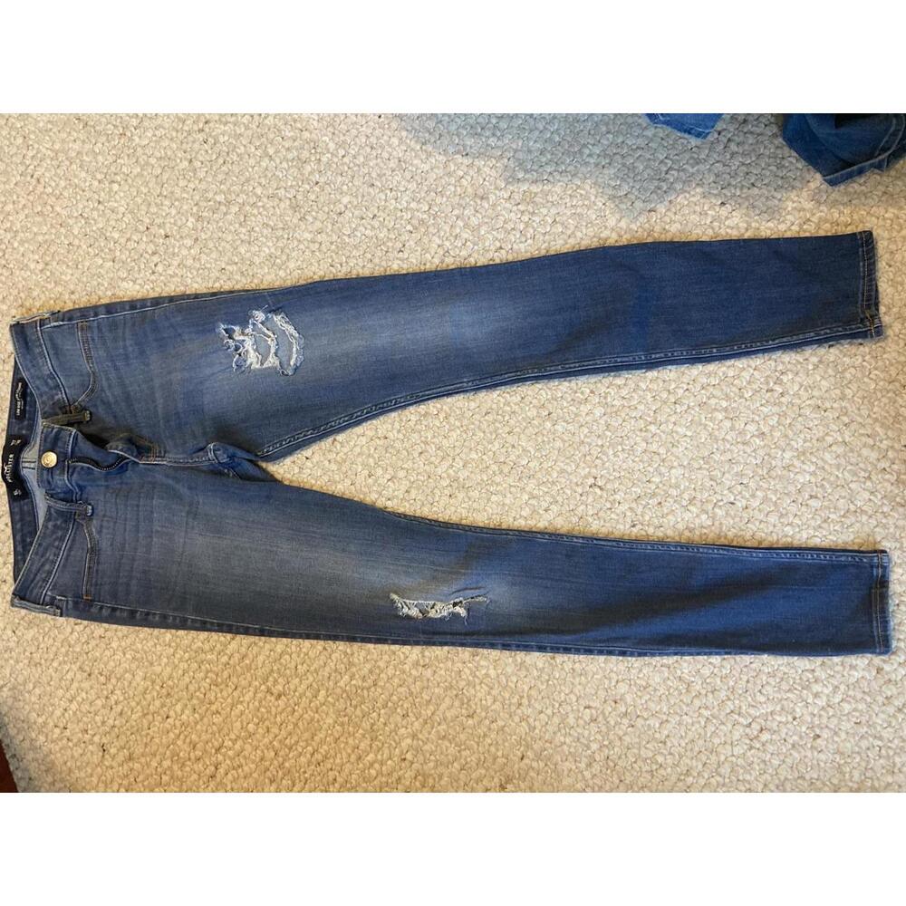 Hollister Stylish Distressed Skinny Jeans